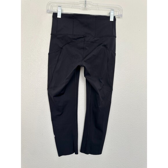 Lululemon Fast Free High Rise Crop Black Running Athleisure Stretch Women's Sz 4 - Picture 6 of 11